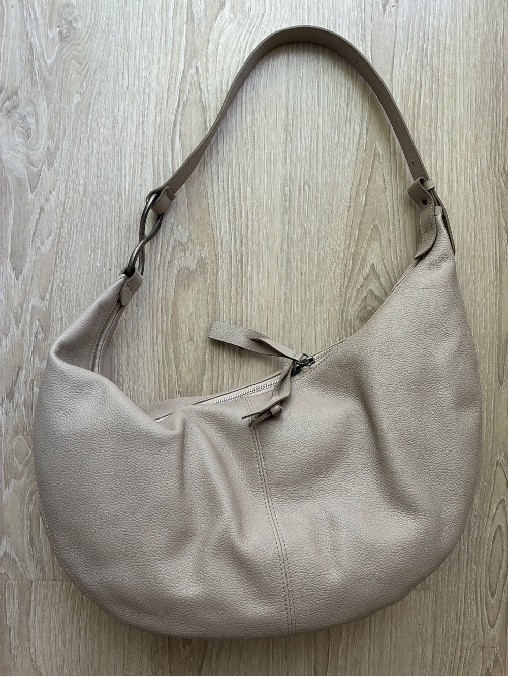 M.Gemi- The Eleonora, Oyster tumbled leather large boho bag